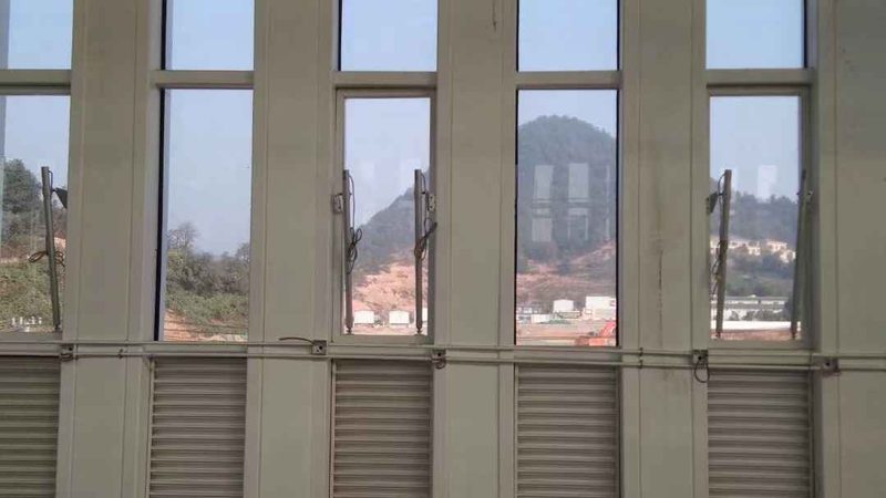 系统门窗玻璃密封条更换方法